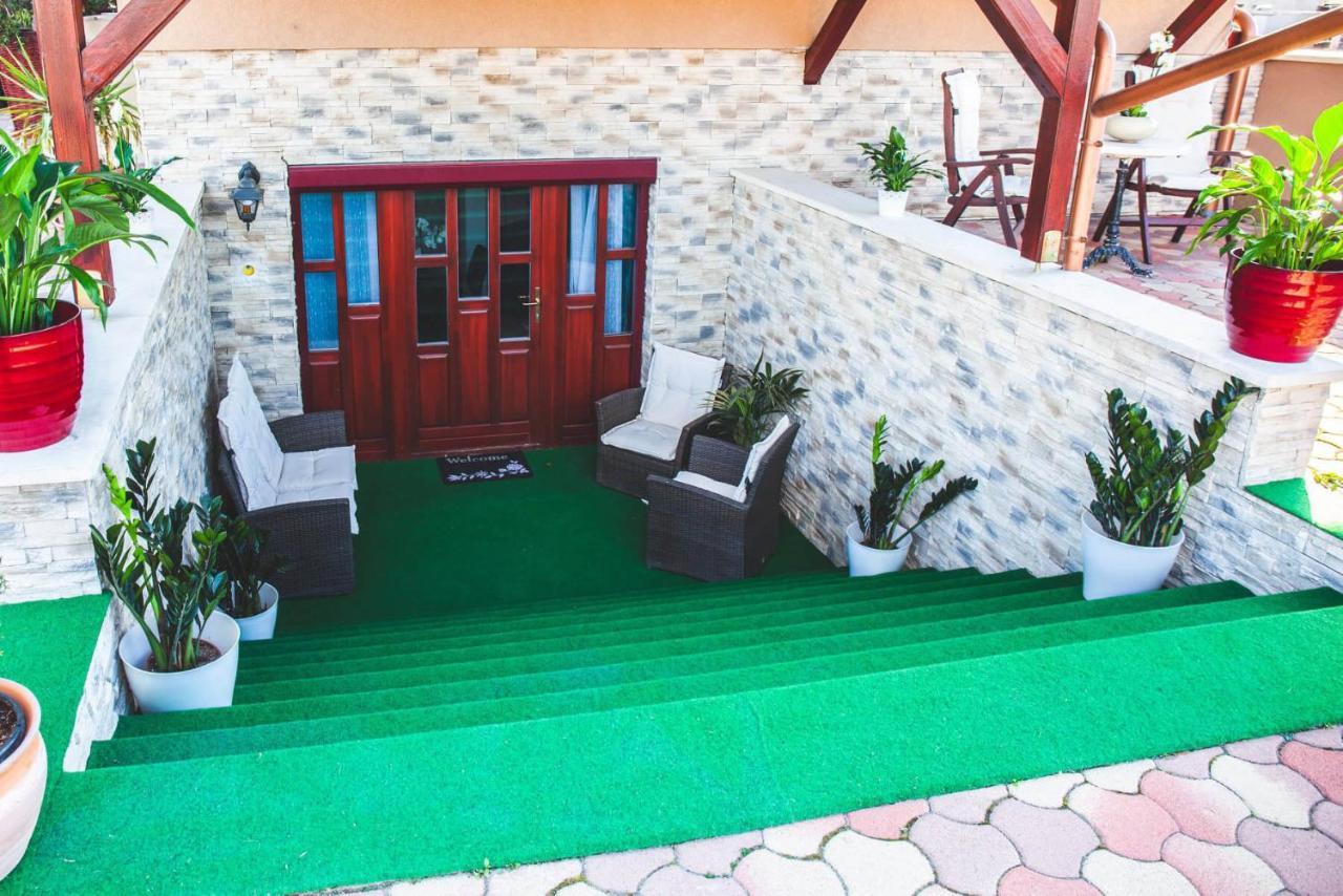Barackos Wellness Villa Fót Fot Exterior foto